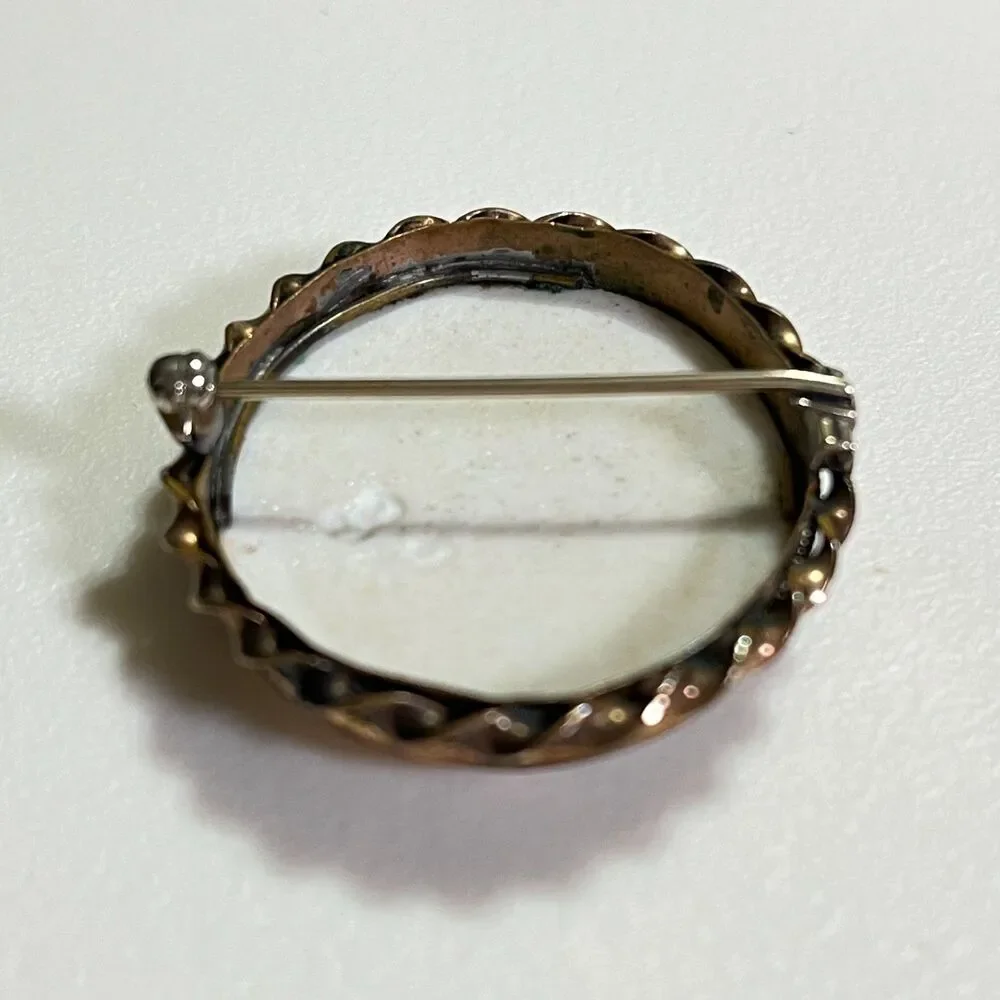 VTG Porcelain Brooch Cupid Kiss Portrait Art Gold Tone Bezel Frame Pin Ceramic